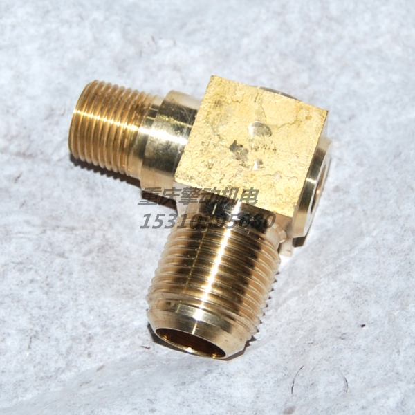 康明斯弯接头 116473