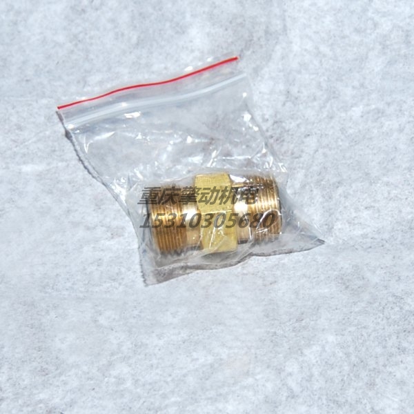 康明斯接头 3086040