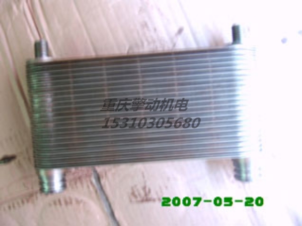 康明斯机冷器芯 3635074