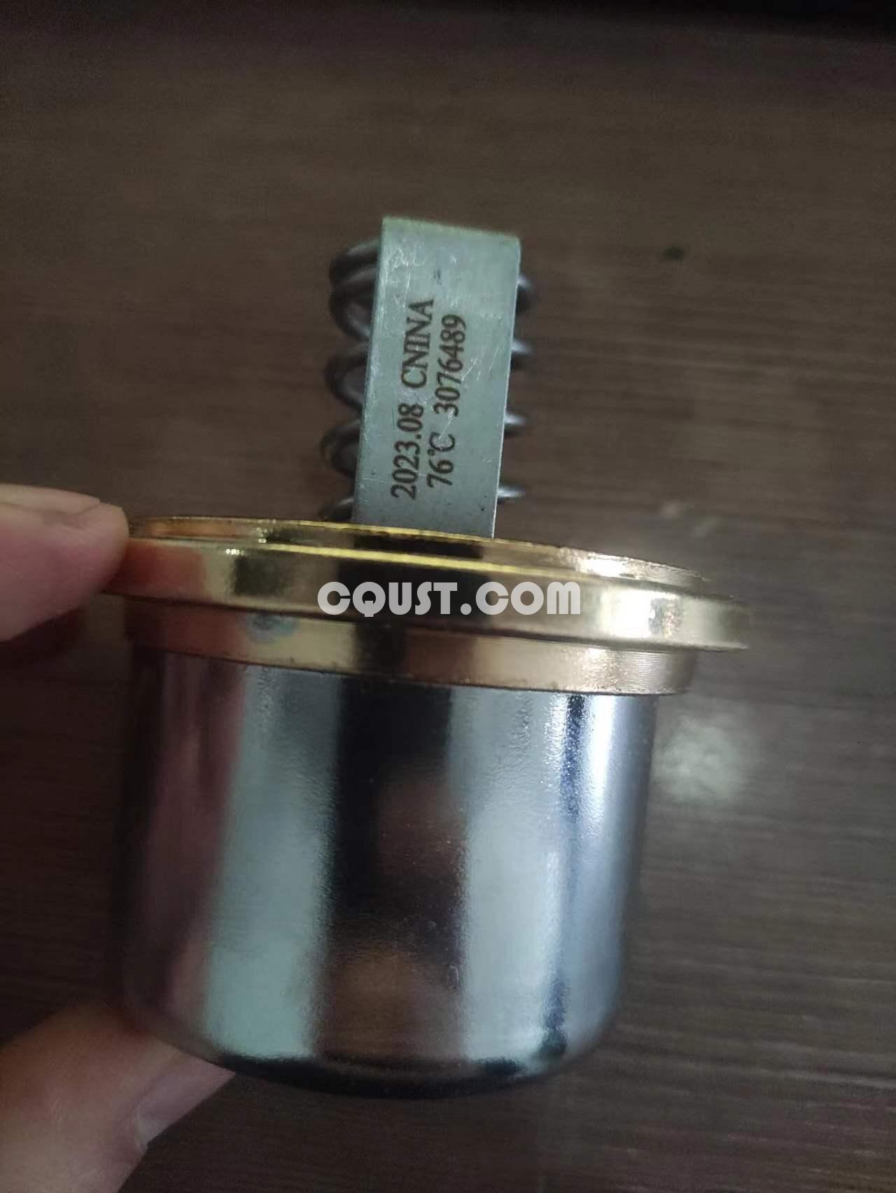 康明斯6B5.9柴油发动机恒温器配件3076489